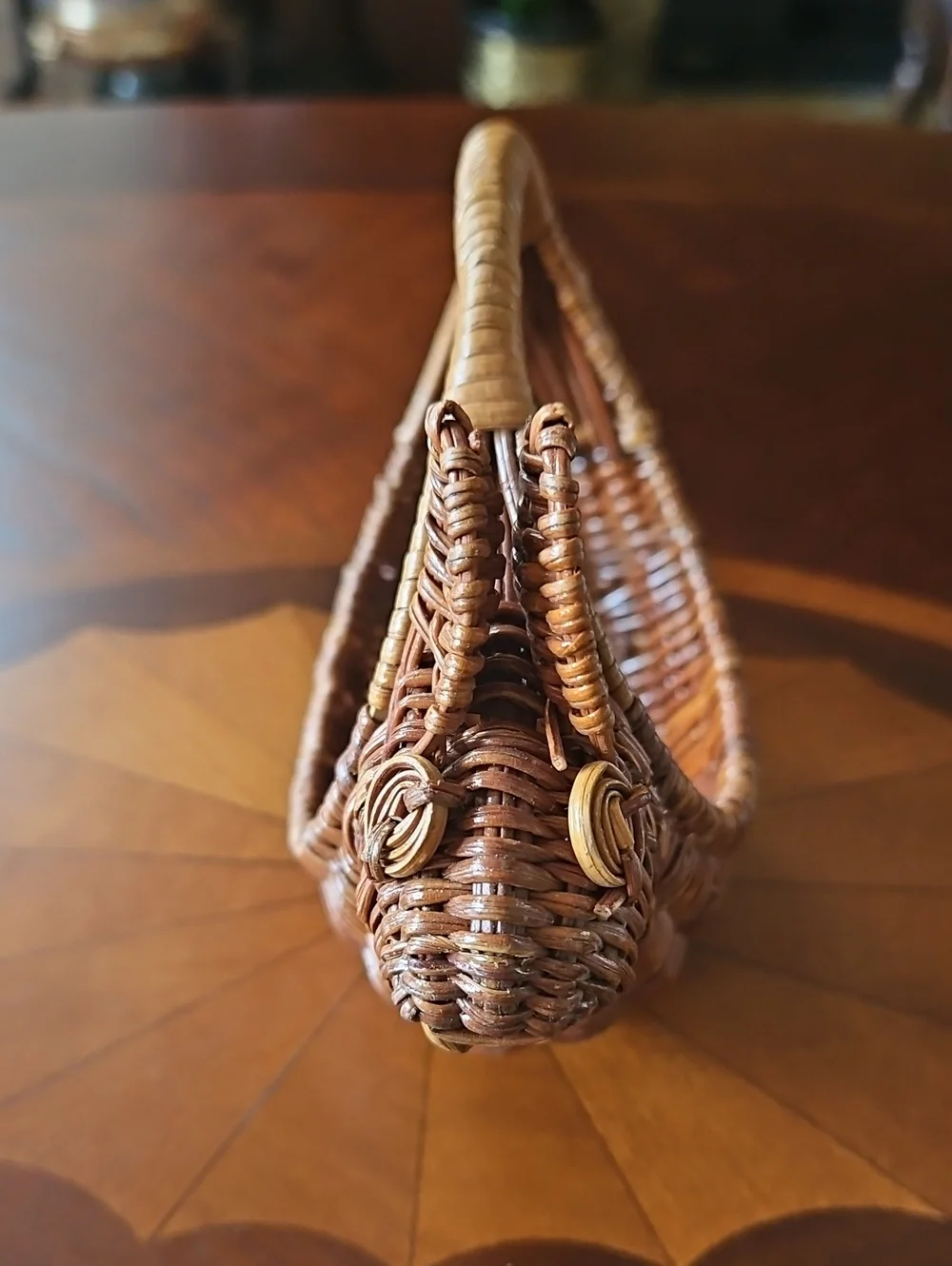 VTG Hand-Woven Wicker Bunny Rabbit Basket – Rustic Easter & Cottagecore Decor